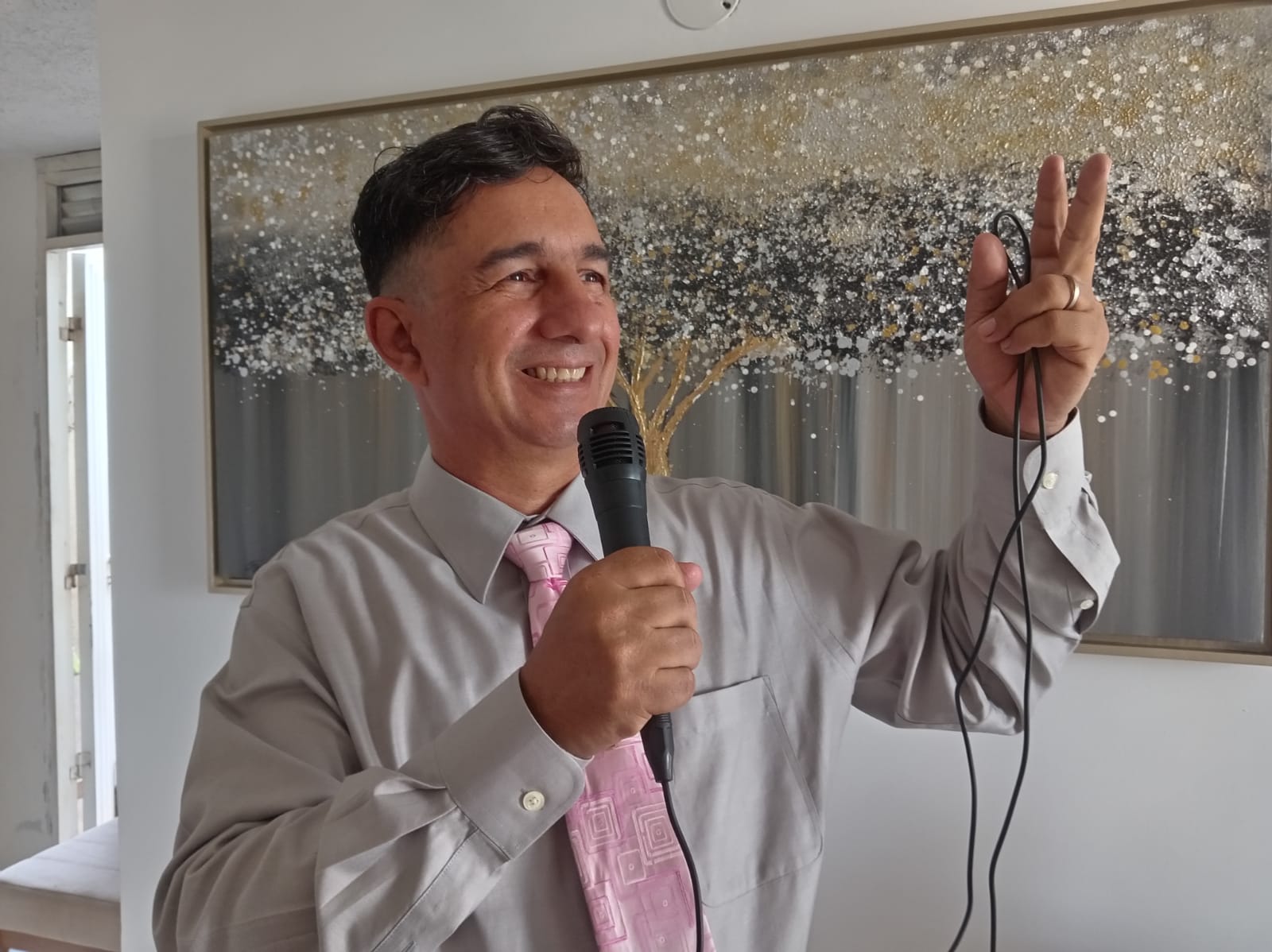 Pastor Julián Bobb, Secretario académico de ITREL